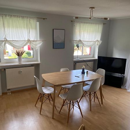 Modern Eingerichtete Wohnung Mit 2 Schlafzimmern Bergen  Exteriör bild