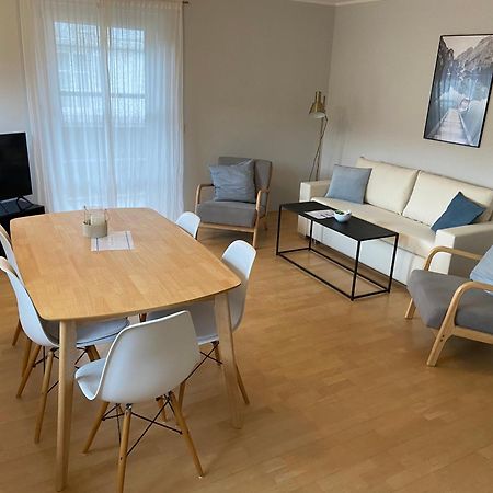 Modern Eingerichtete Wohnung Mit 2 Schlafzimmern Bergen  Exteriör bild