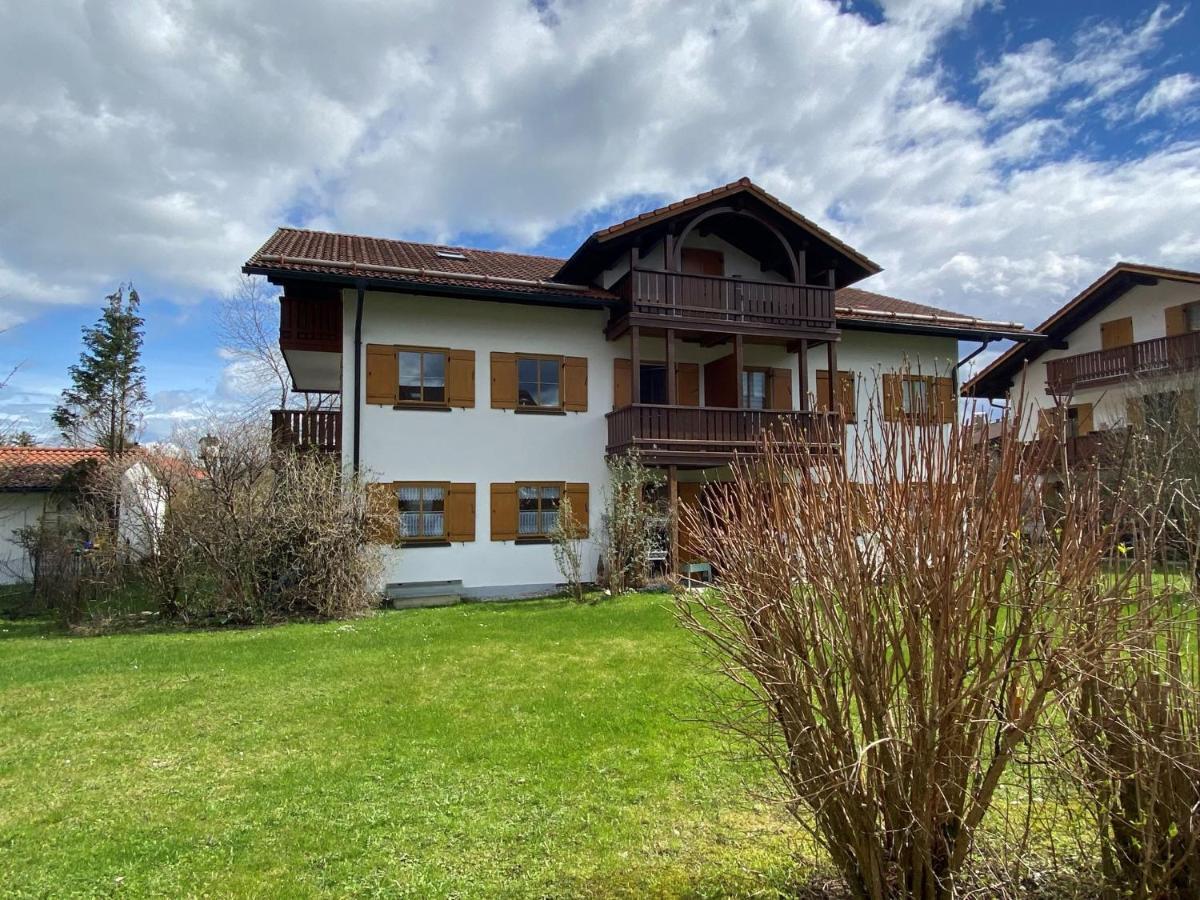 Modern Eingerichtete Wohnung Mit 2 Schlafzimmern Bergen  Exteriör bild