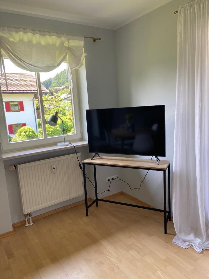 Modern Eingerichtete Wohnung Mit 2 Schlafzimmern Bergen  Exteriör bild