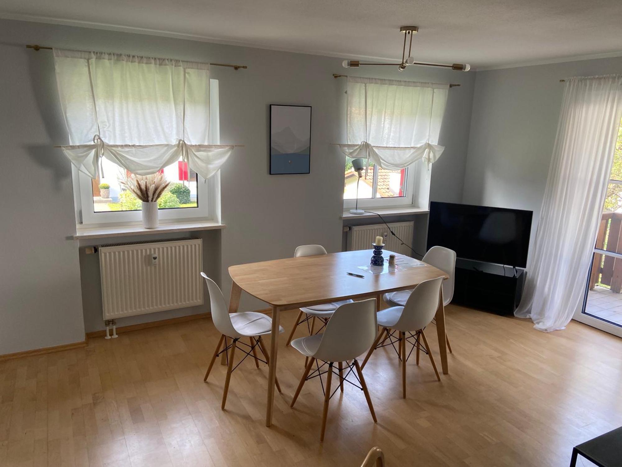 Modern Eingerichtete Wohnung Mit 2 Schlafzimmern Bergen  Exteriör bild