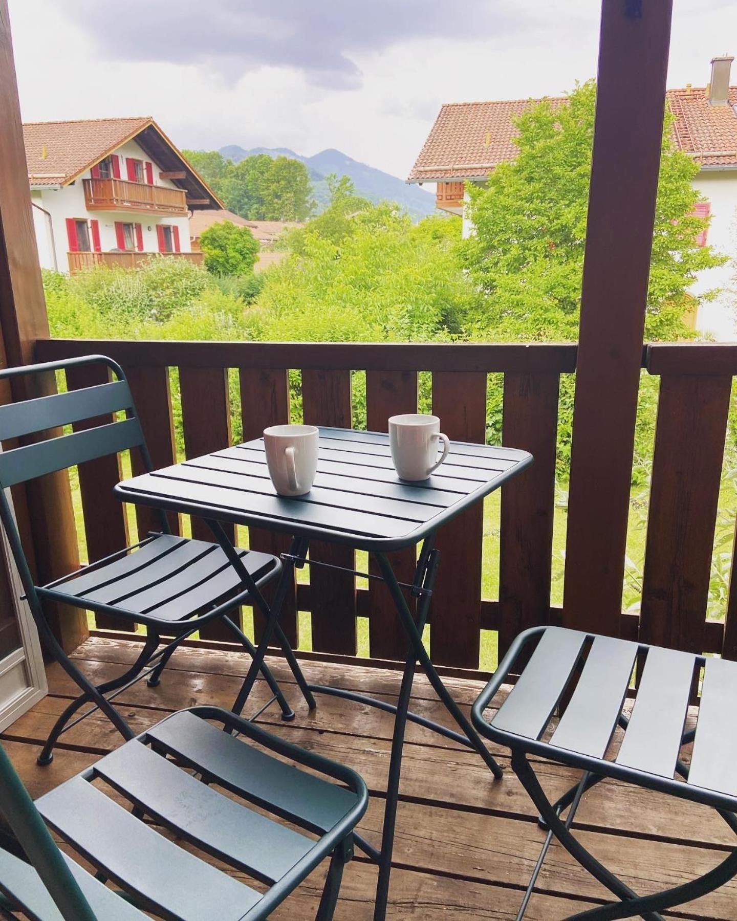Modern Eingerichtete Wohnung Mit 2 Schlafzimmern Bergen  Exteriör bild