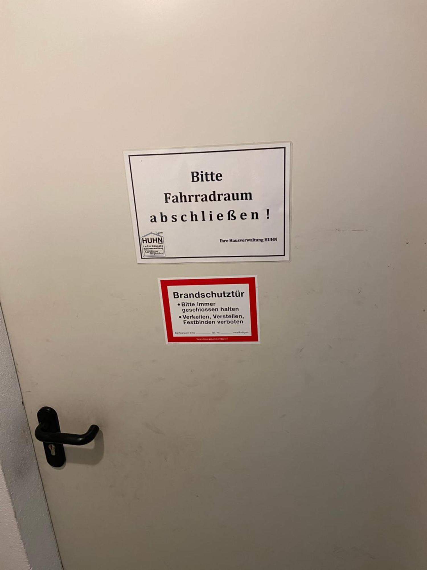 Modern Eingerichtete Wohnung Mit 2 Schlafzimmern Bergen  Exteriör bild